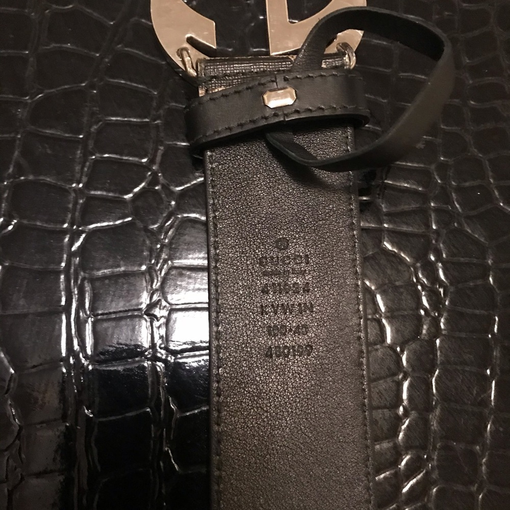 Men’s gucci belt - Picture 2 of 3